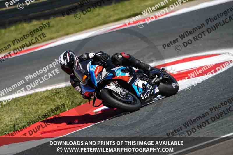 cadwell no limits trackday;cadwell park;cadwell park photographs;cadwell trackday photographs;enduro digital images;event digital images;eventdigitalimages;navarra;no limits trackdays;peter wileman photography;racing digital images;trackday digital images;trackday photos